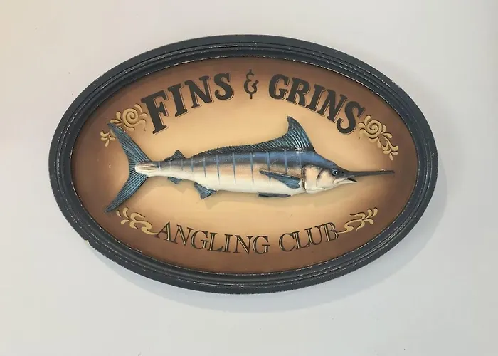Private Beachfront Fun, Kayaks, Dolphins & Sunsets Await - Fins & Grins - Roelens