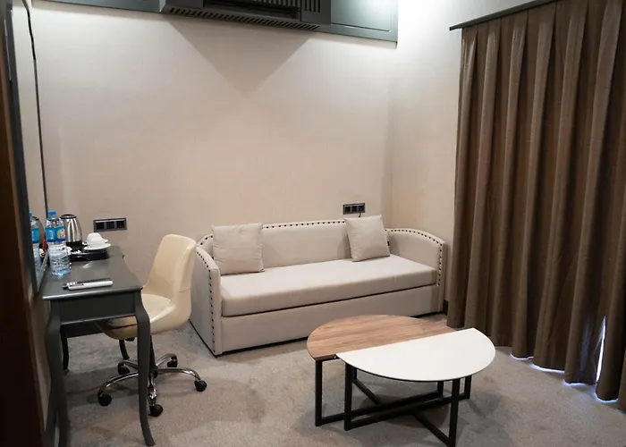 Crixus Hotels Sarsing