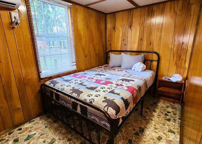 Lee'S Grand Lake Resort Cabin 4