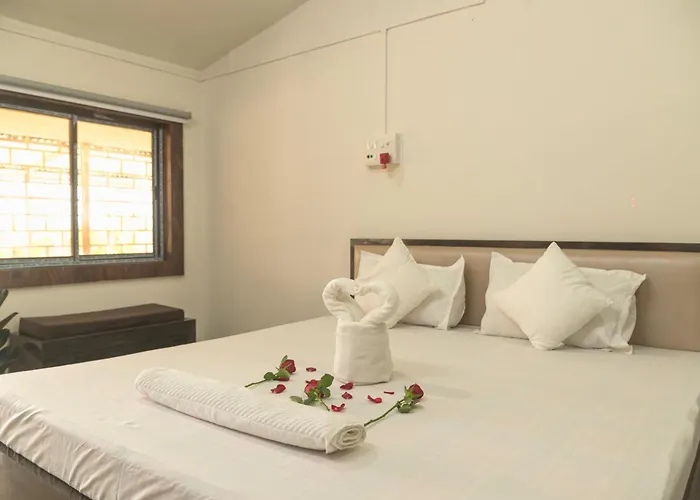 Raj Garden Resort