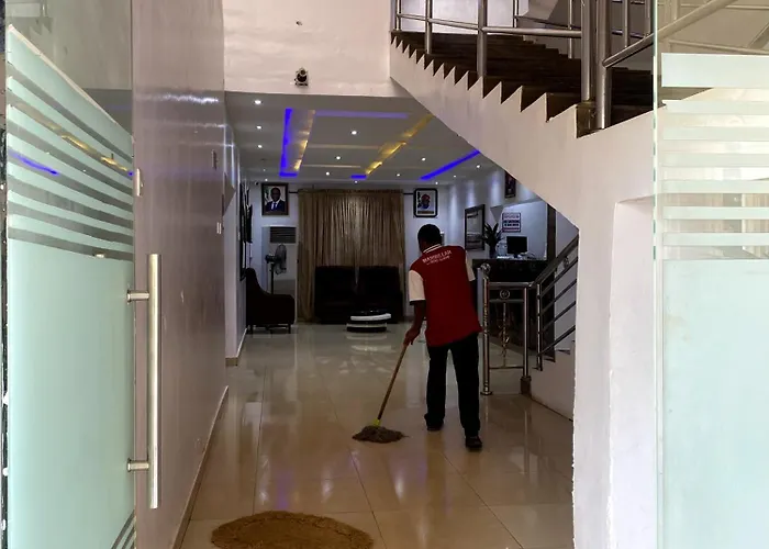 Mambillah Hotel Ikorodu