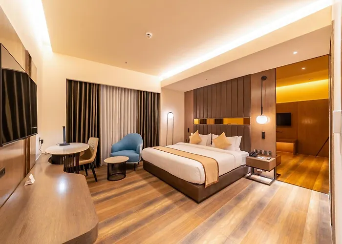 Best Western Plus Bay Hills