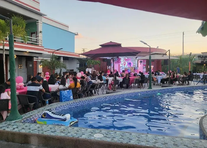 Blue Hotel & Resort