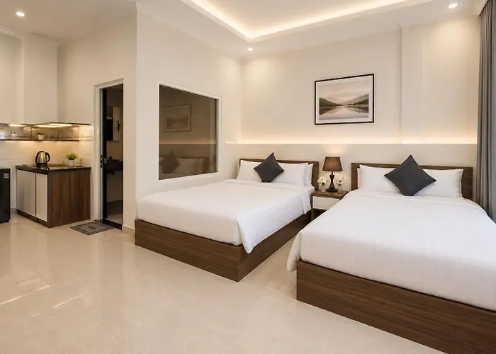Manus Life Hotel