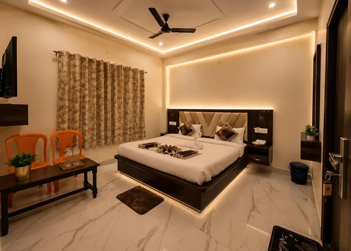 Hotel A-Abhinandan Palace Near Ram Mandir