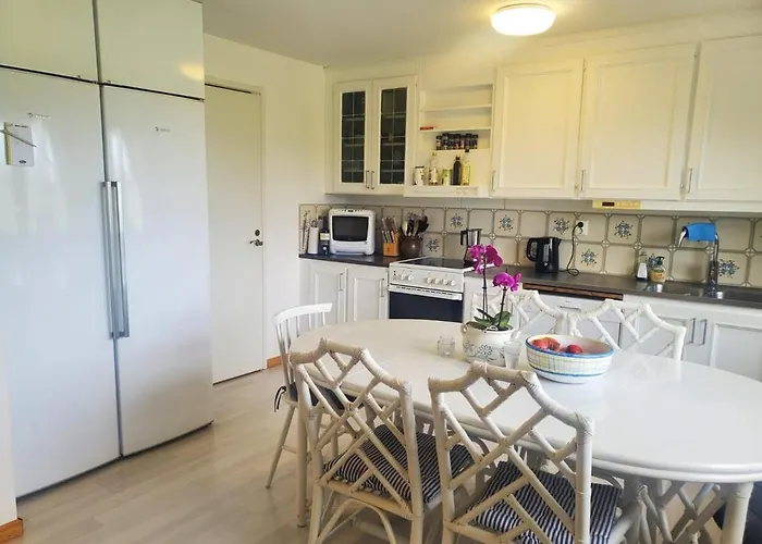 Beautiful Townhouse In Bastad! Perfect Location & 8 Beds!