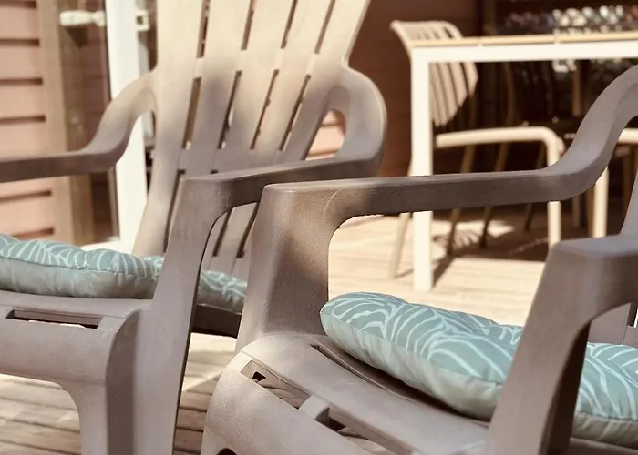 Chalet 30M From The Beach Terrace, Bikes & Parking