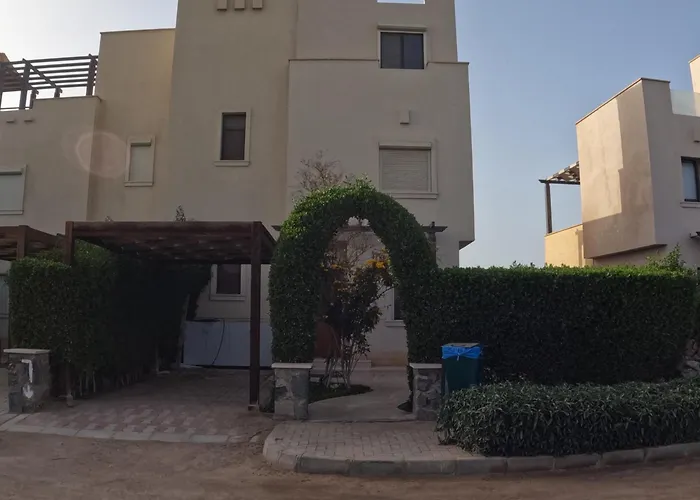 El Gouna Cyan 4-Bedroom Townhouse Villa, Sleeps 6-10 Persons
