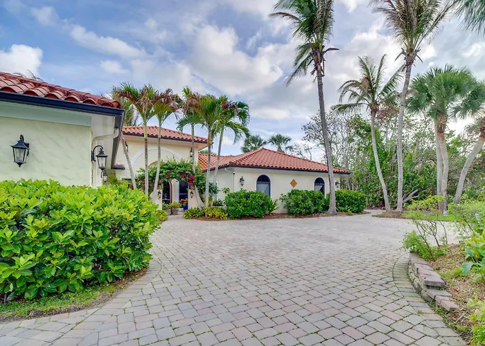 Endless Beach Days! Luxe Vero Beach Home W/ Pool