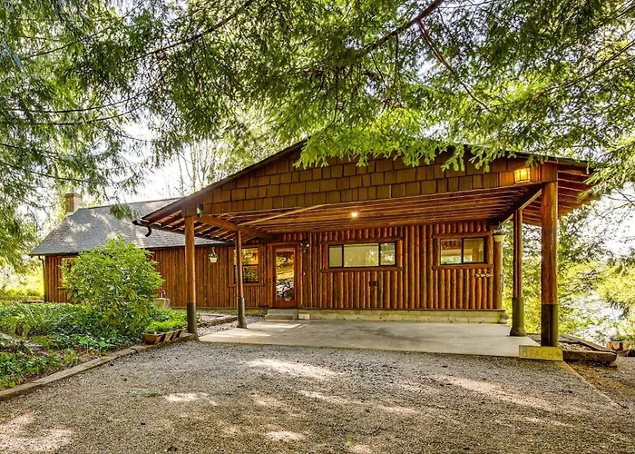 Beach Access Historic Cabin On Henderson Bay!