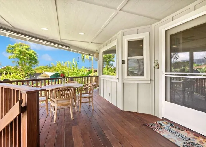 4 Bd Walk To Shops Restaurants And Beach