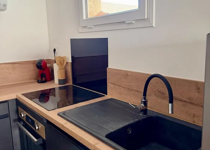 Duplex centre ville, wifi, clim, terrasse