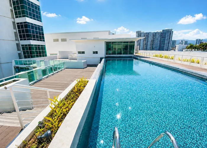 Full Seaview 2Br Duplex Loft Maritime Suites George Town 0705