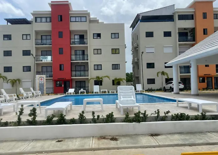 Apartment With Swimming Pool Close To Beach