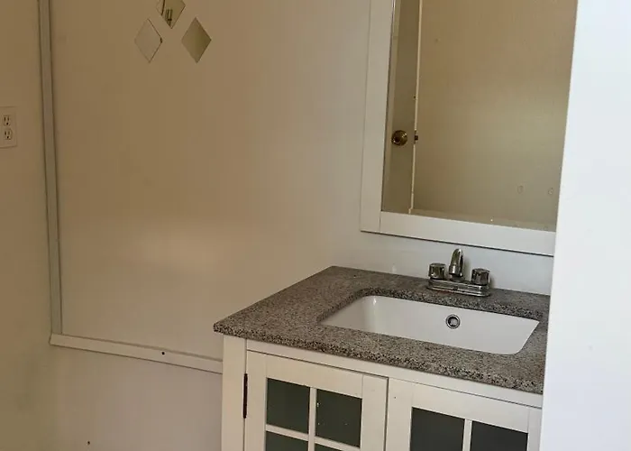 Kennyas Beach Apartment