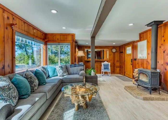 Dog-Friendly House Near The Beach With Ocean View And Private Gas Grill