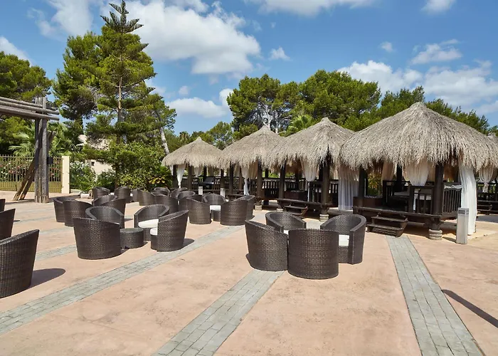 Invisa Hotel Club Cala Blanca