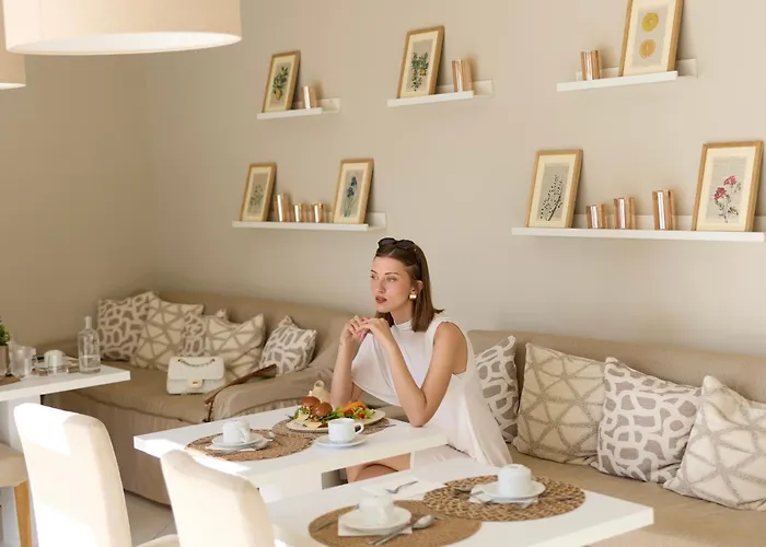 Hotel Capri (Adults Only)