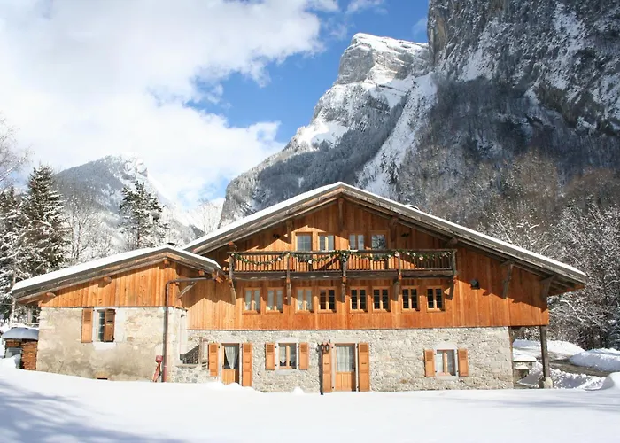 Chalet-Hotel Neige Et Roc, The Originals Relais