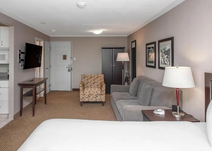 Campus Tower Suite Hotel