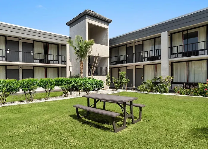 Ramada By Wyndham Cocoa