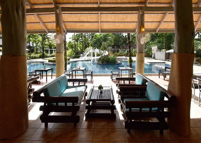 Palm Galleria Resort