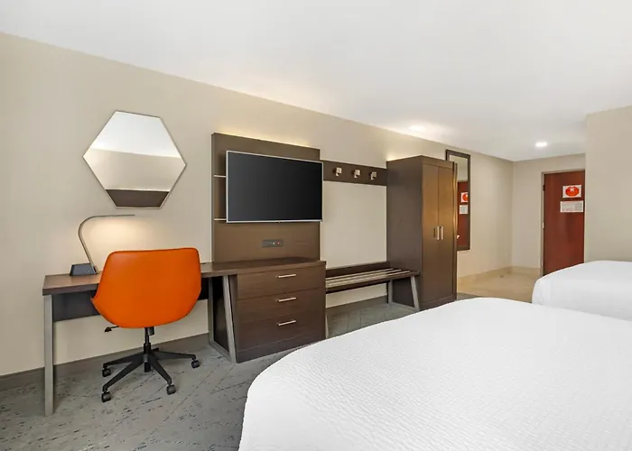 Holiday Inn Express Hotel & Suites Newton Sparta By Ihg