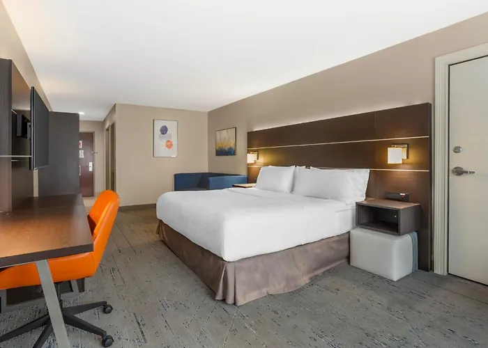 Holiday Inn Express Hotel & Suites Newton Sparta By Ihg