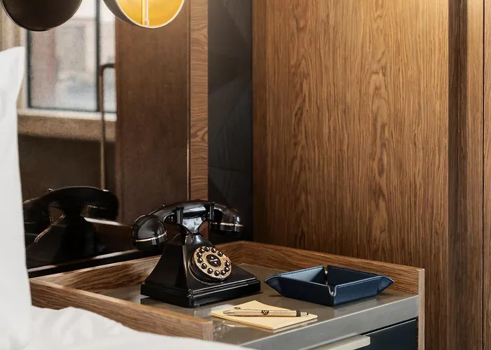The Berkeley Richmond, Outset Collection By Hilton