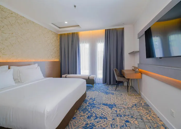 Harmoni One Convention Hotel And Service Apartments