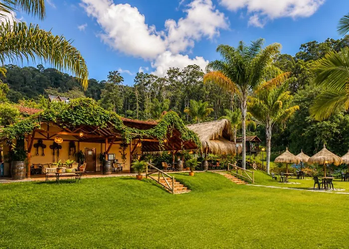 Hotel Pietrasanta Cabanas Frente A La Represa Penol Guatape