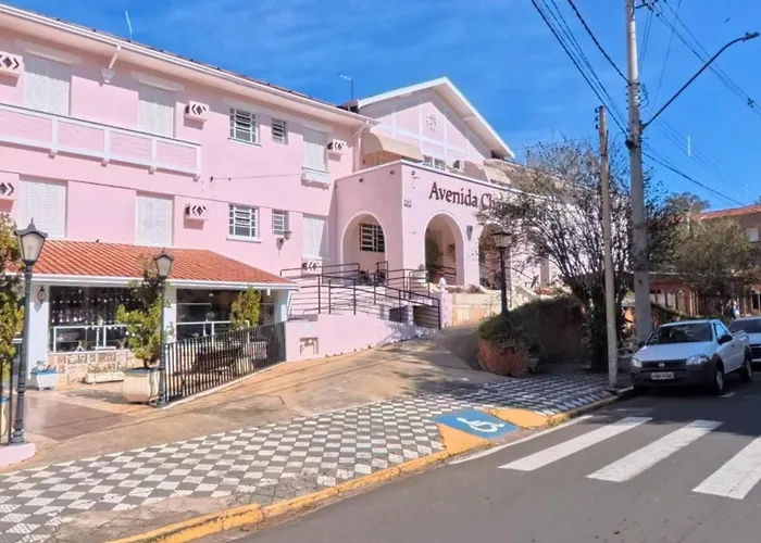 Avenida Charme Hotel