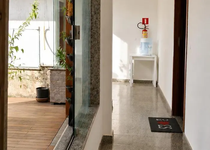 SEGUNDA CASA - Seu cantinho em Guarapari, 1 minuto a pé da Praia do Morro! Suítes confortáveis e modernas - Para casal ou para grupos de até 4 pessoas