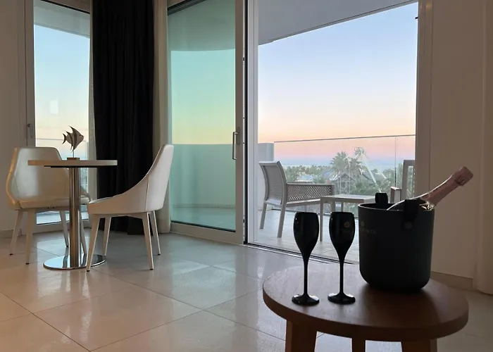 Edison Hotel Seaview & Spa