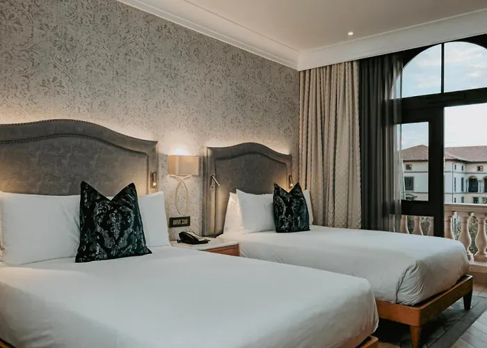 Pivot Hotel Montecasino