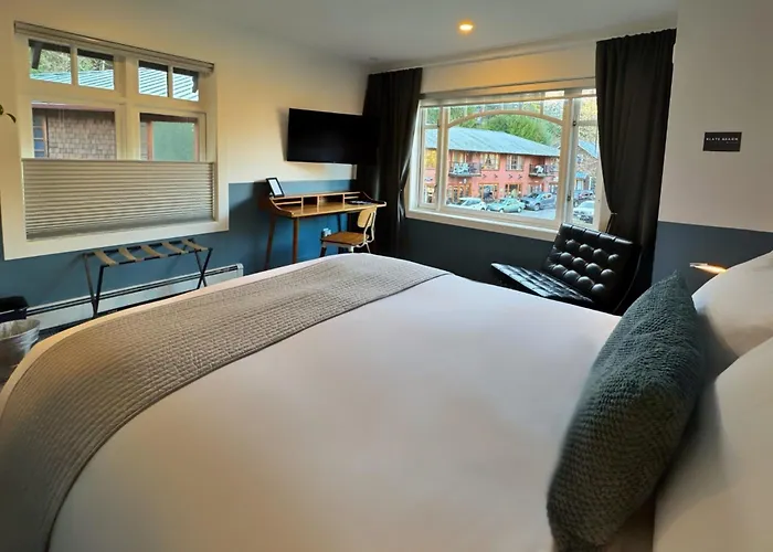 Artisan Suites On Bowen
