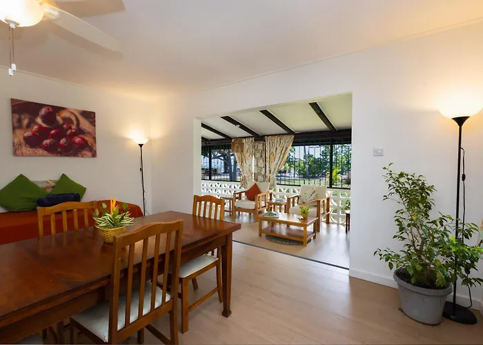 Lance Aux Epines Cottages