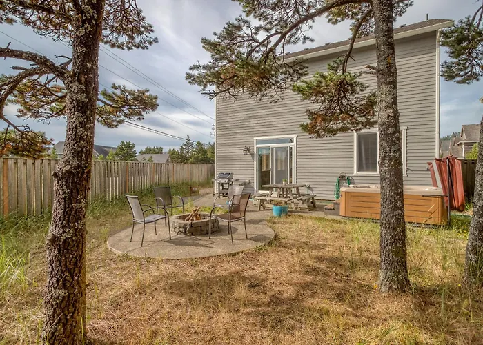 Beach Pine House