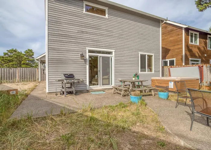 Beach Pine House