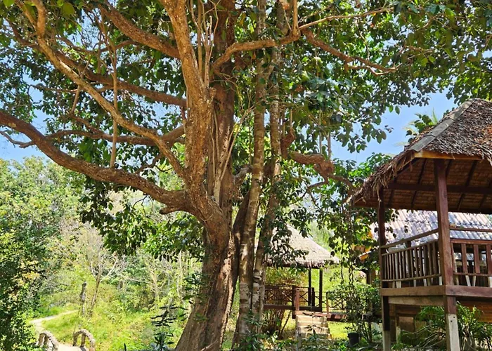 Jansom Bungalow 2