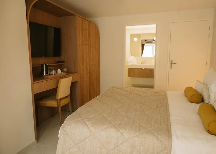 Chateau Hotel - Domaine De Coeurmandie