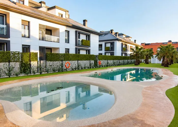 Ático de lujo con piscina y mini golf en la playa
