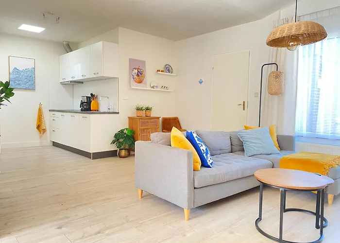 Happy House -Lovely Holiday Home Near The Beach