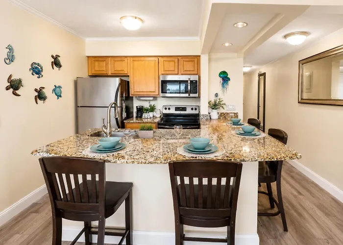 Reduced Fall And Winter Rates! Enjoy Sunsets From Your Balcony Or The Heated Pool!