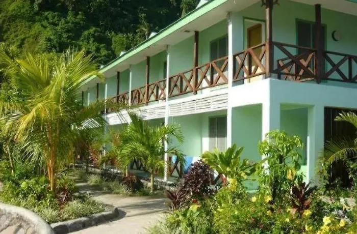 Faofao Beach Fales Resort