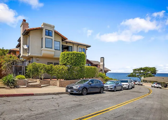 3263 Villa By The Sea
