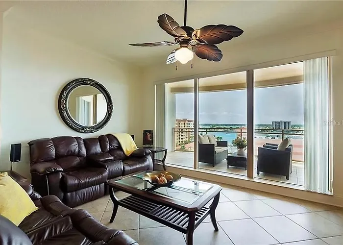 Waterfront Two Bedroom Residence Near Clearwater Beach