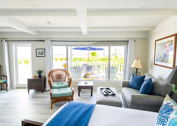 Coconut Palm Inn