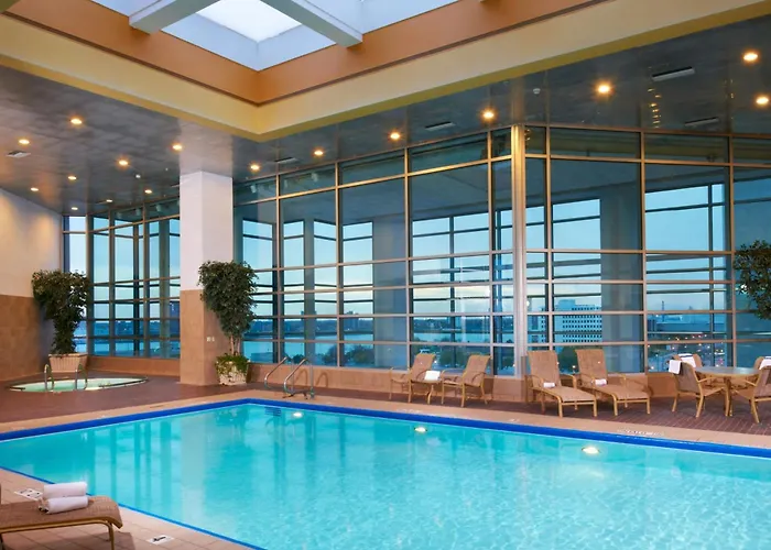Courtyard By Marriott Detroit Downtown