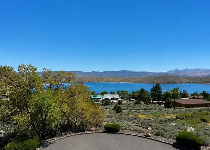 Topaz Lodge